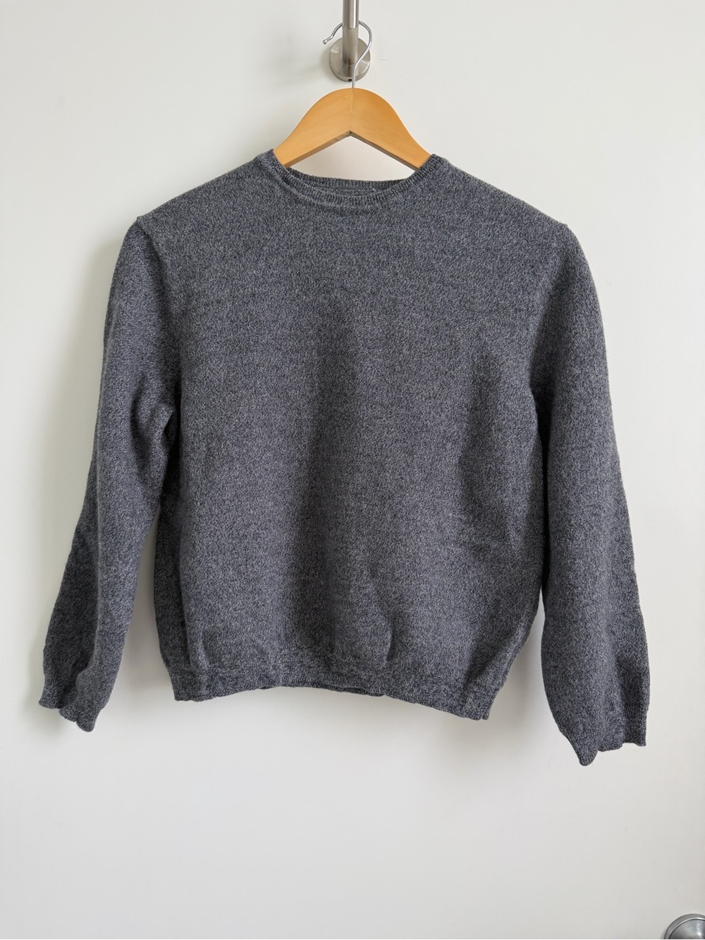 Calvin Klein Heather Gray Crewneck Sweater (WOOL SWEATER)